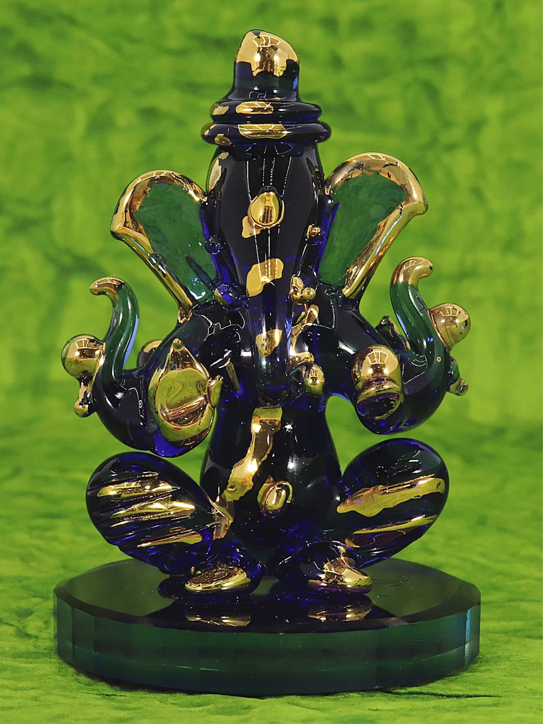 

NMII Blue & Gold Toned Religious Idol Showpiece