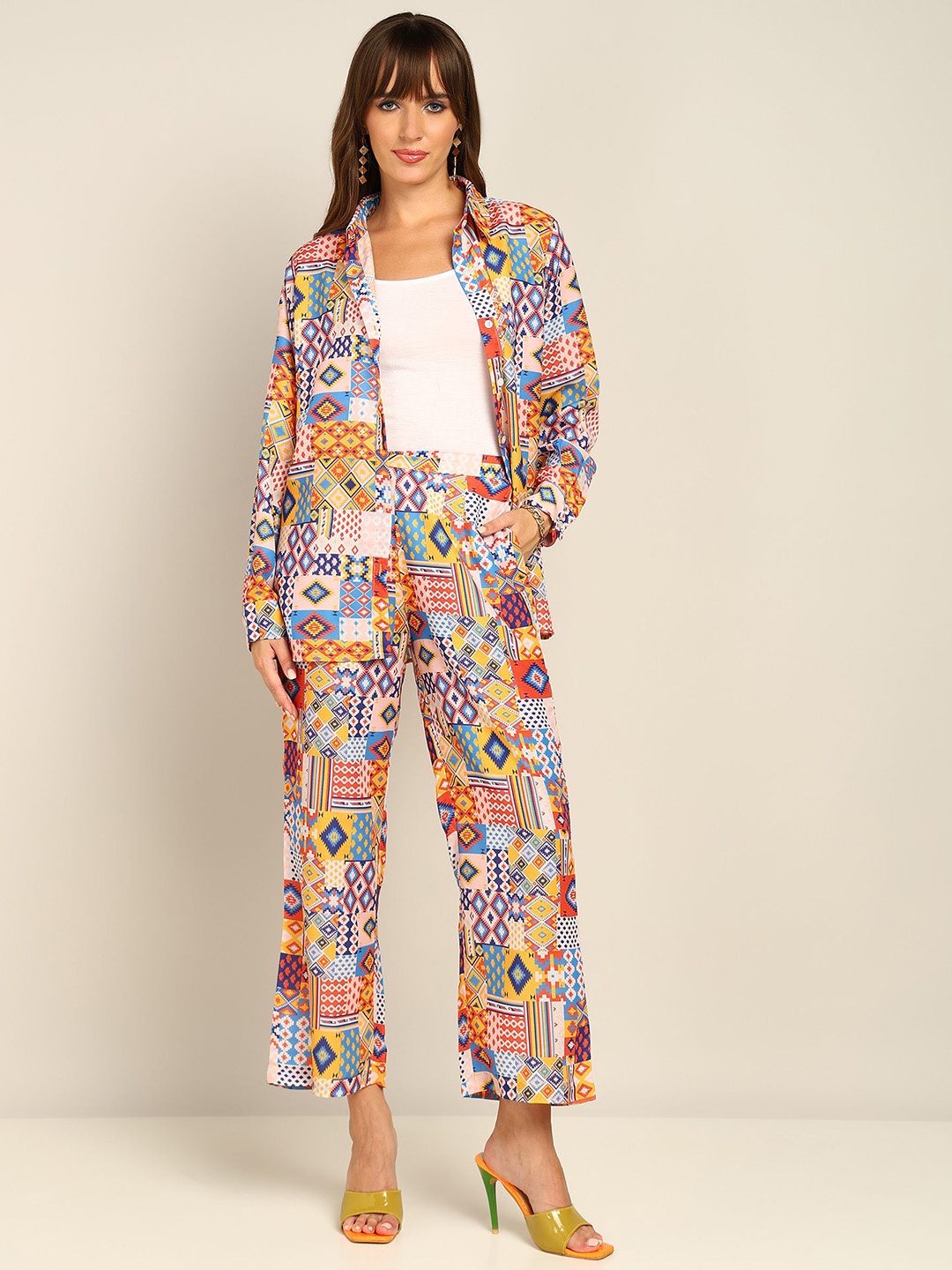 

Fashfun Ikat Printed Cuffed Sleeves Casual Shirt With Trousers, Blue