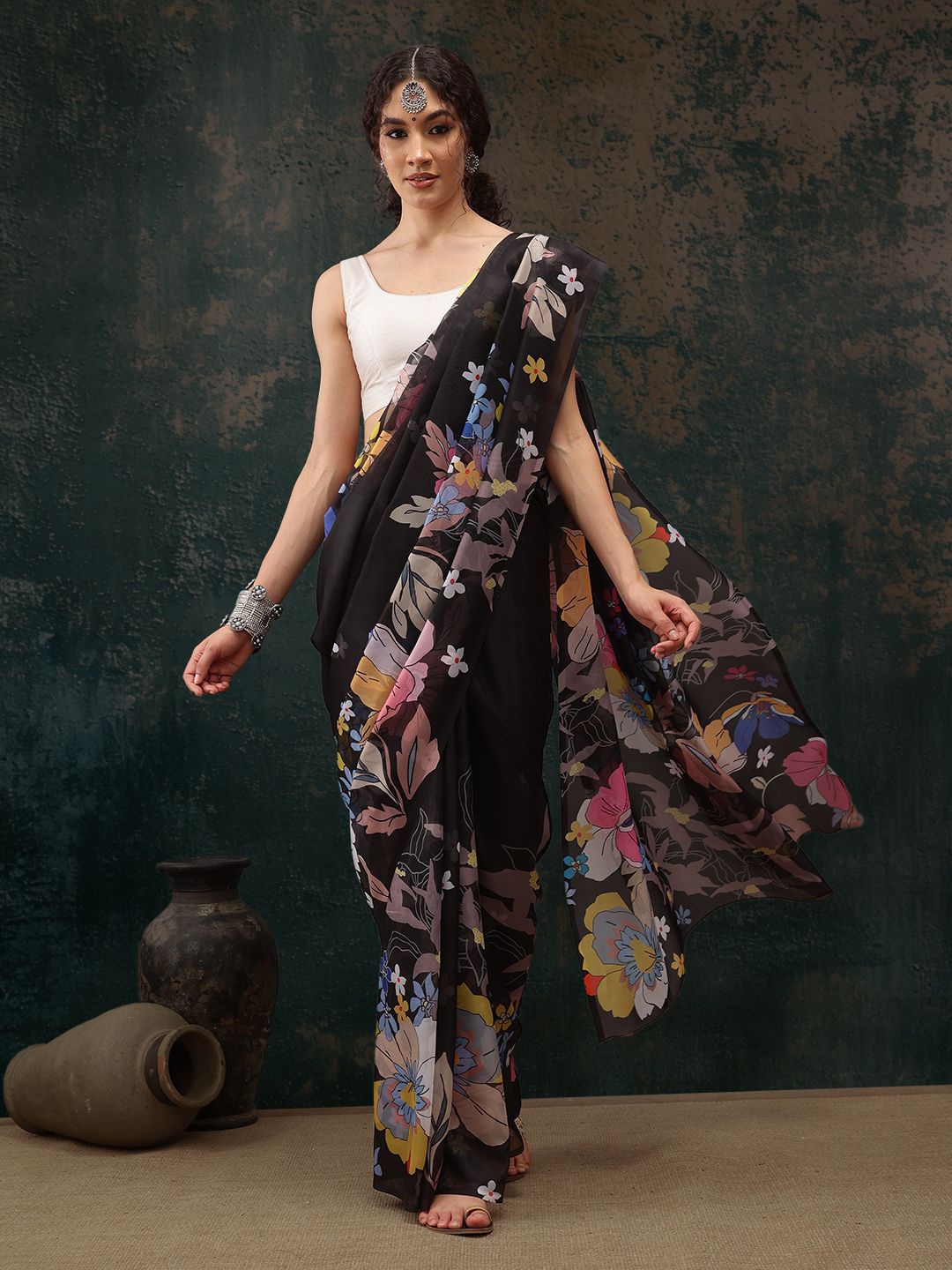 

Silk Land Floral Printed Saree, Black