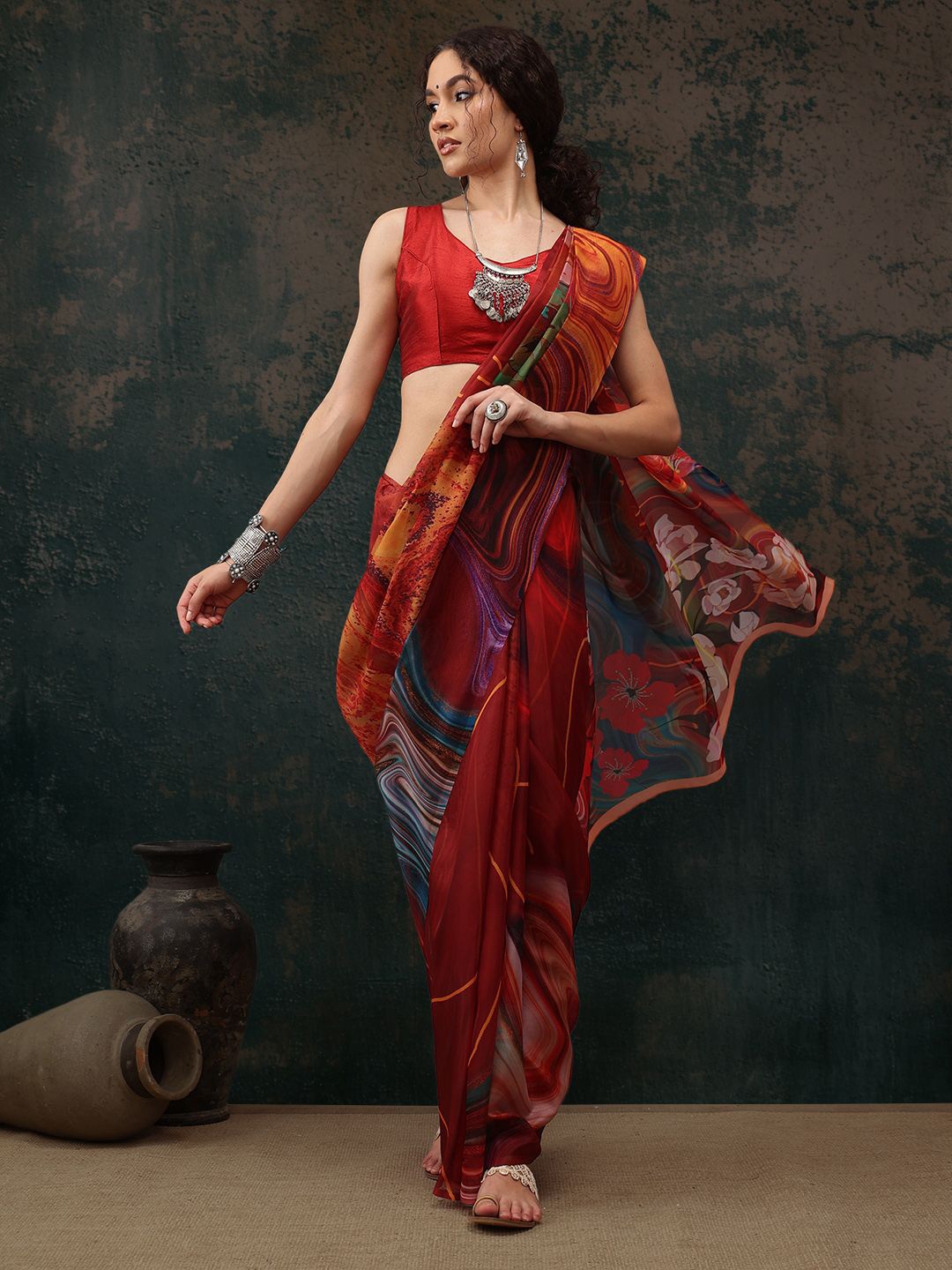 

Silk Land Abstract Digital Print Saree, Brown
