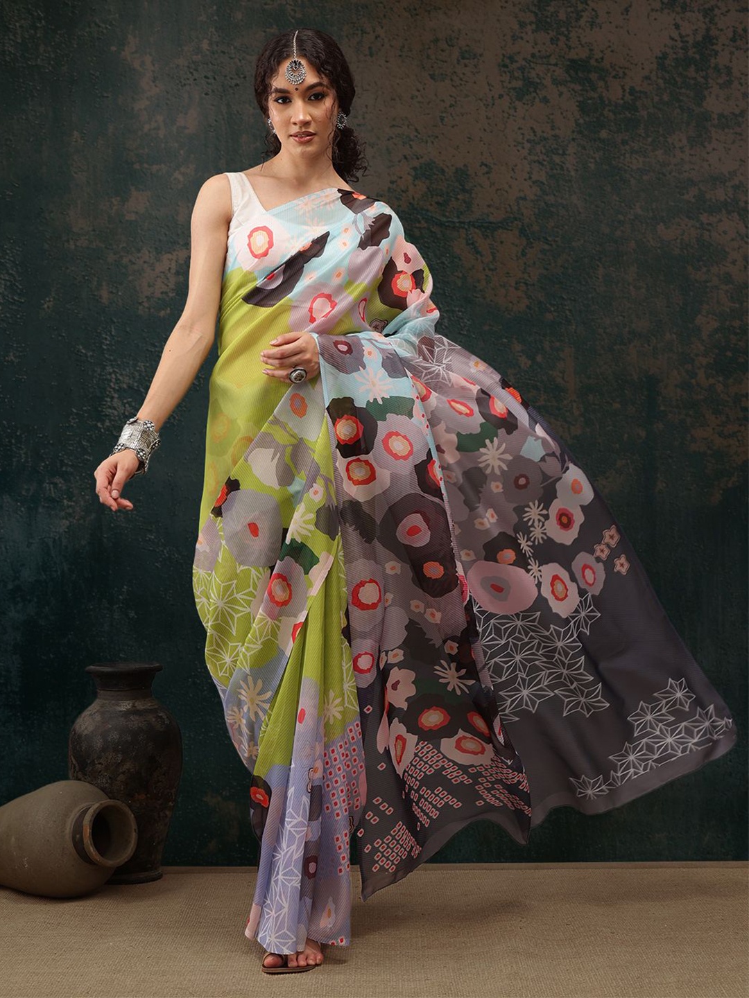 

Silk Land Floral Printed Saree, Green