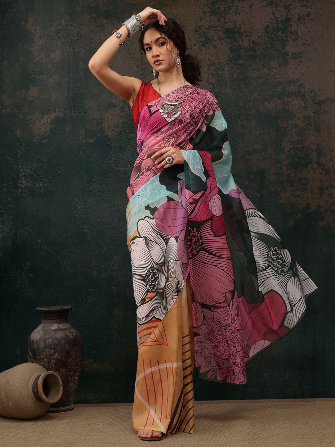 

Silk Land Floral Digital Print Saree, Yellow