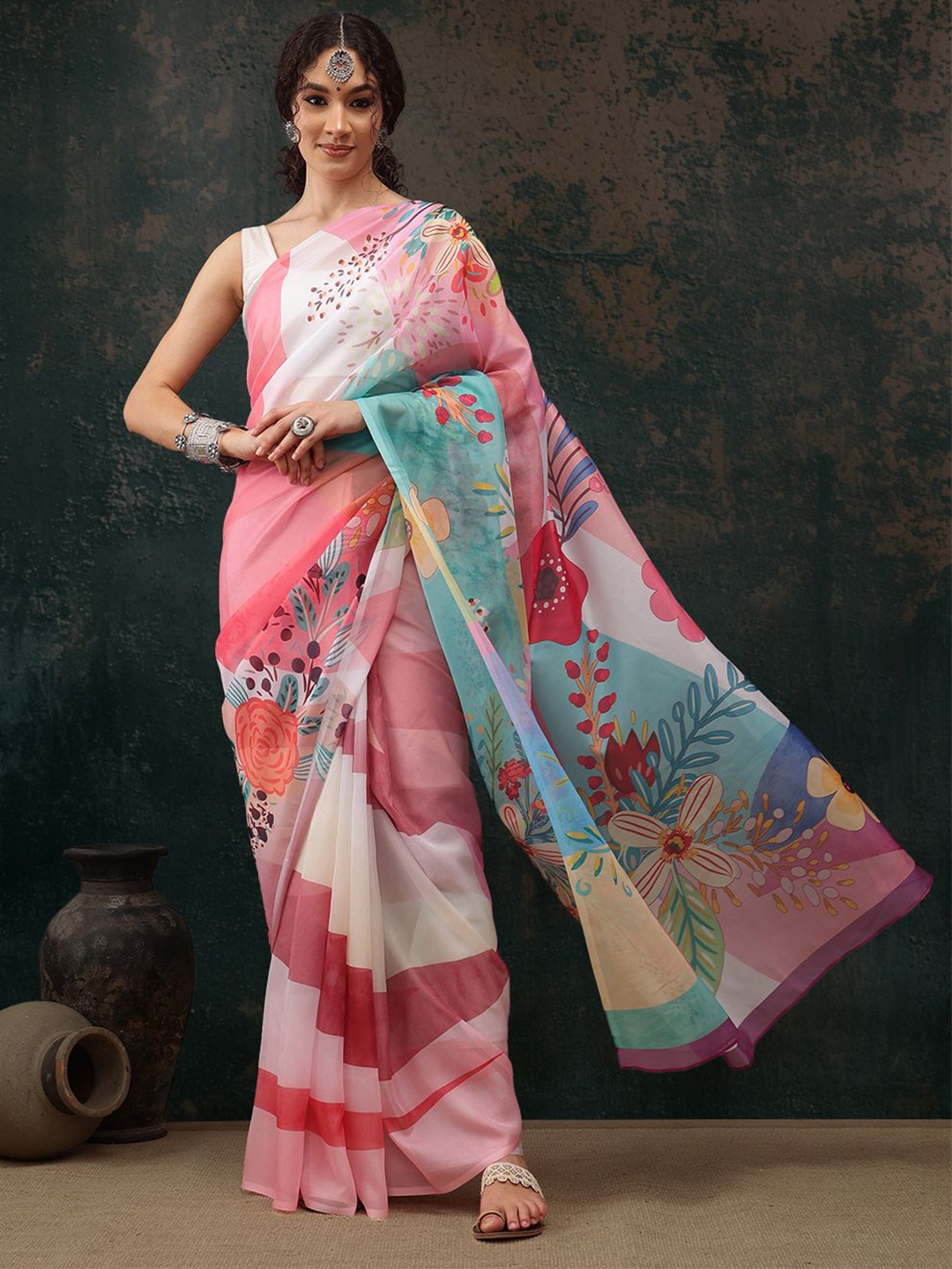 

Silk Land Floral Printed Saree, Pink