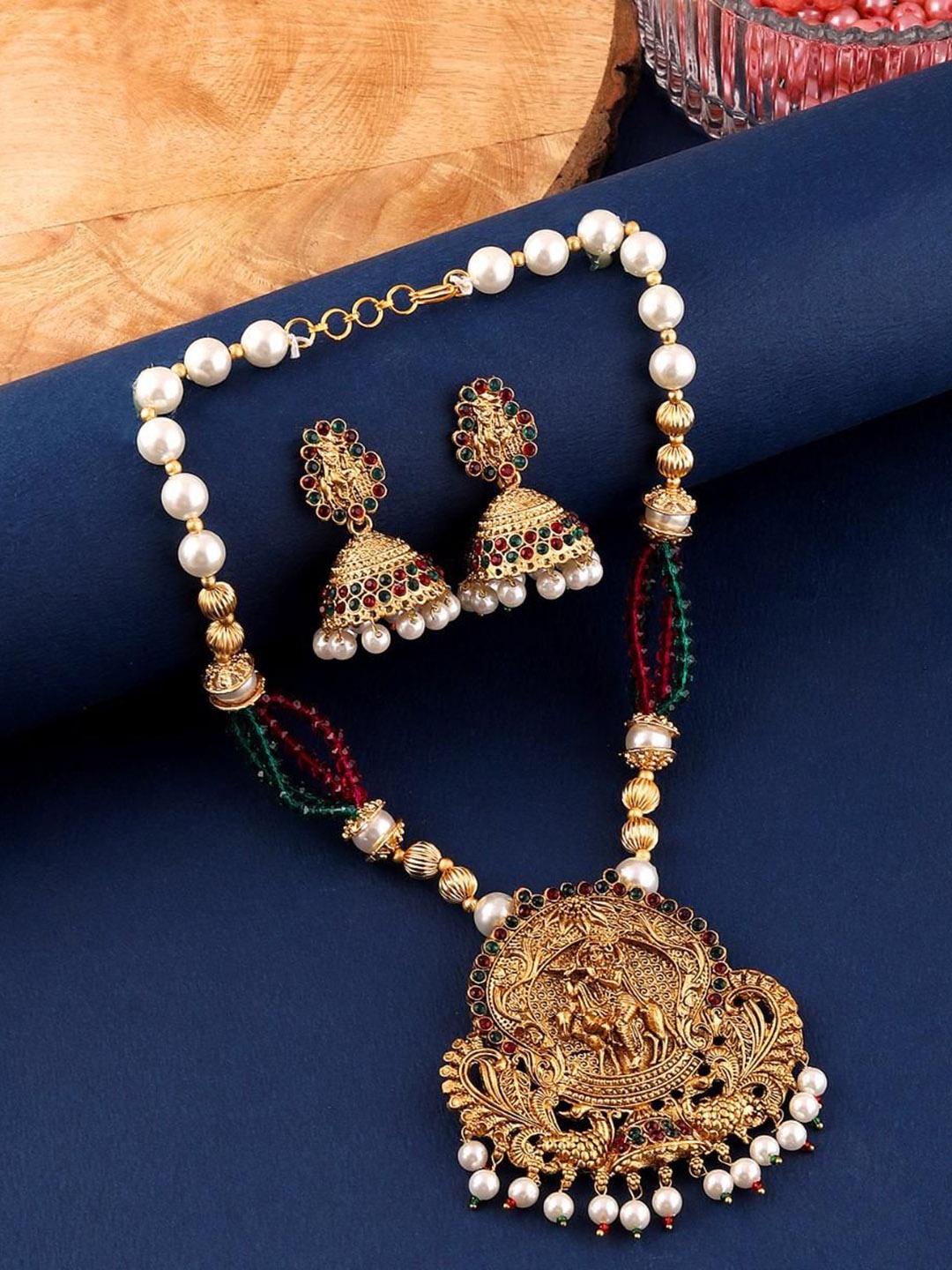 

MANSIYAORANGE Gold-Plated Stone Studded & Beaded Necklace Set