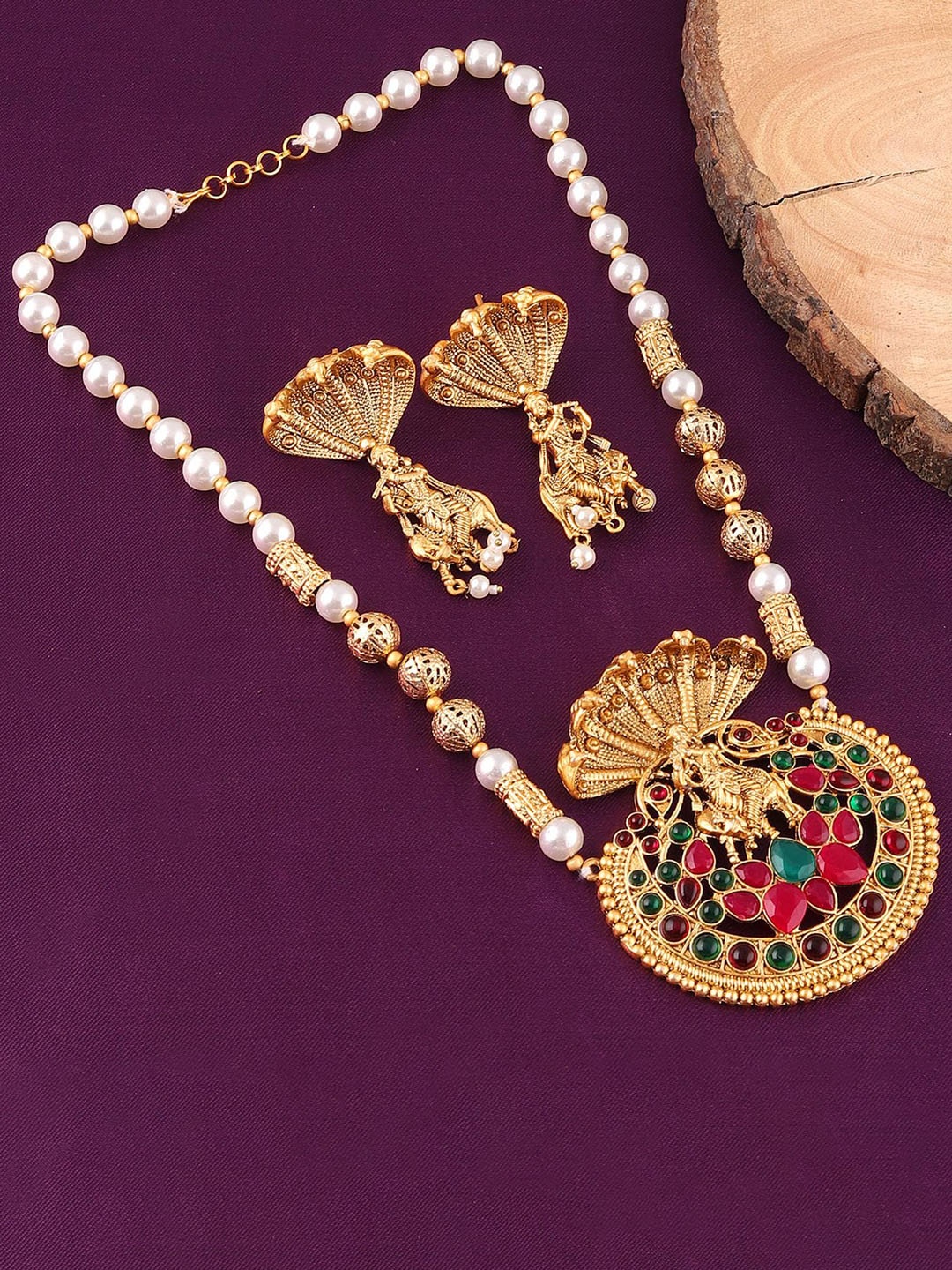 

MANSIYAORANGE Gold-Plated Stone Studded & Beaded Necklace Set