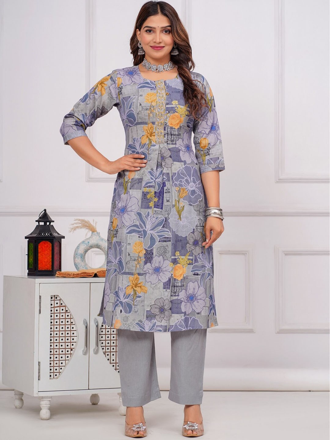 

KALINI Floral Printed Regular Thread Work Pure Wool Kurta with Trousers, Grey