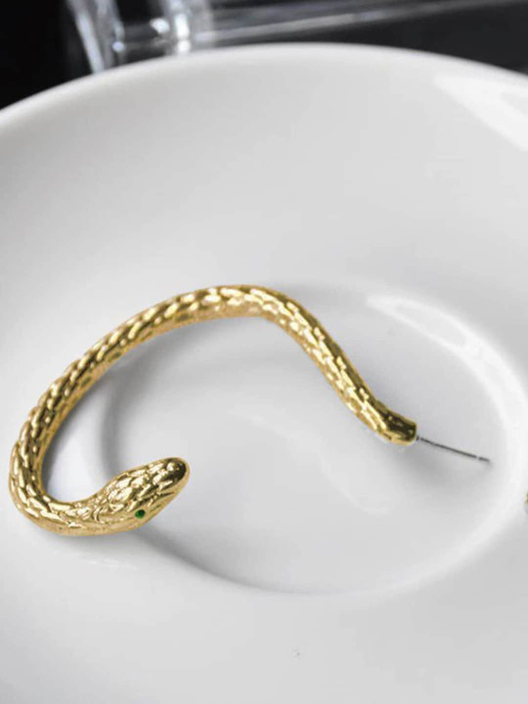 

Xivir Gold-Plated Animal Shaped Half Hoop Earrings
