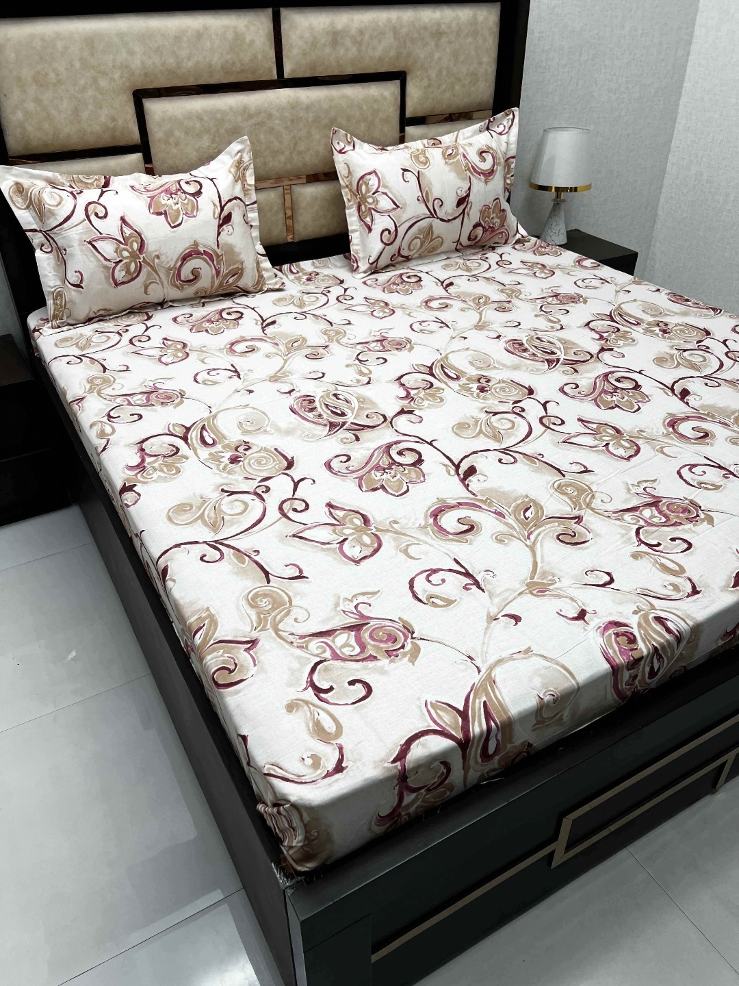 

Pure Decor Royal Velar White Printed Pure Cotton 400TC Super King Bedsheet & Pillow Covers