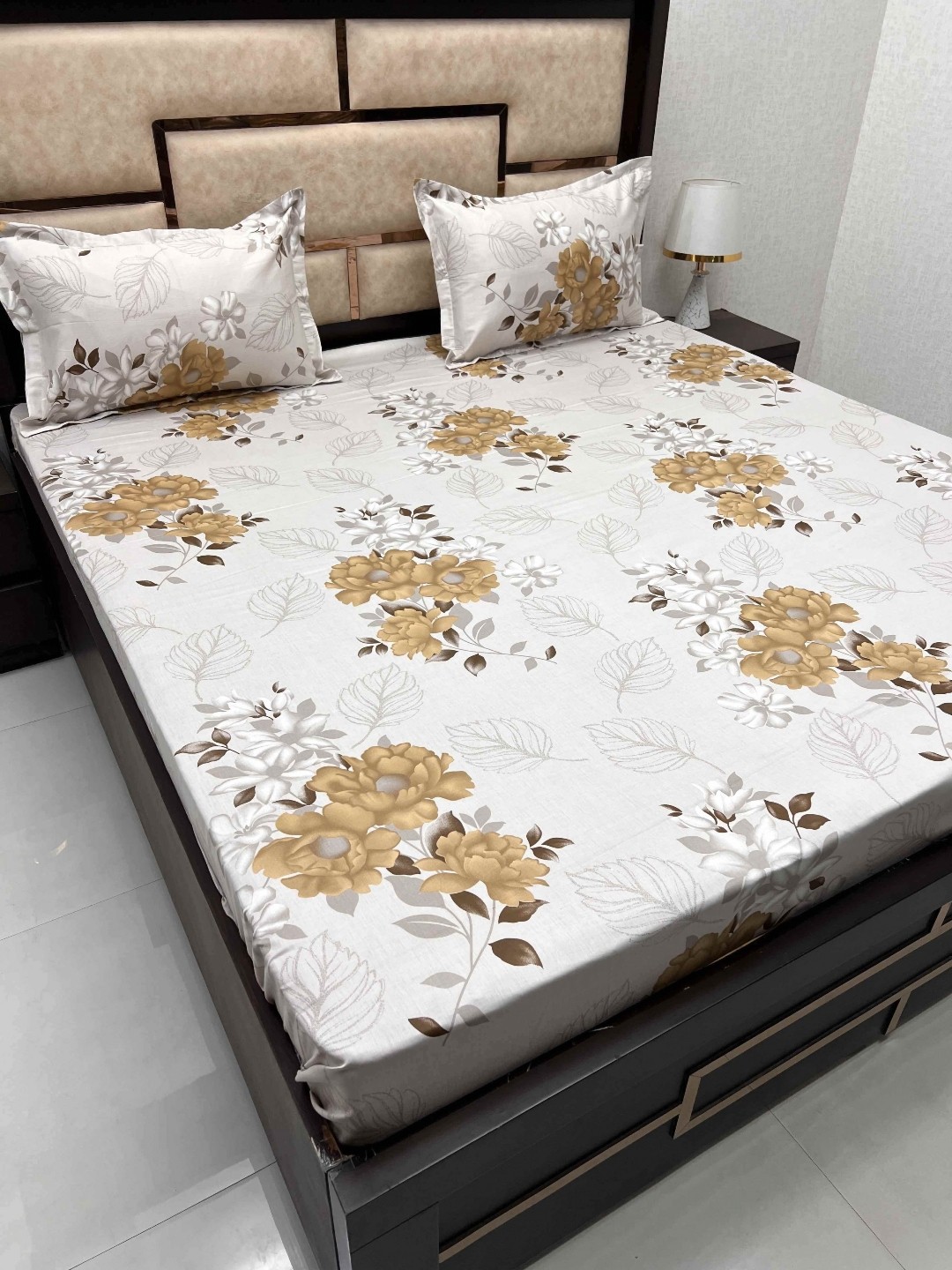 

Pure Decor Royal Velar White Printed Pure Cotton 400TC Super King Bedsheet & Pillow Covers