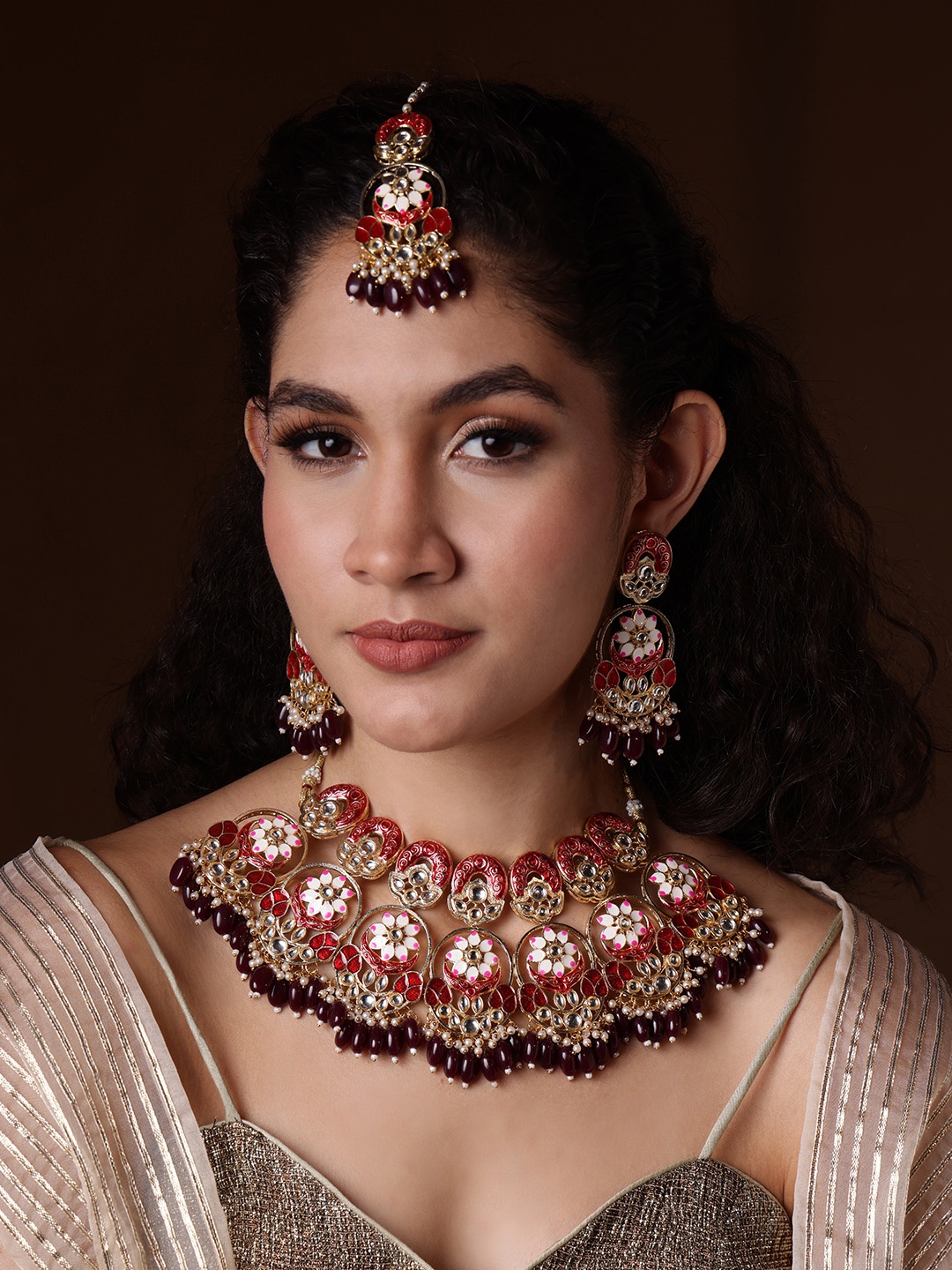 

PANASH Gold-Plated Kundan Stone-Studded Jewellery Set