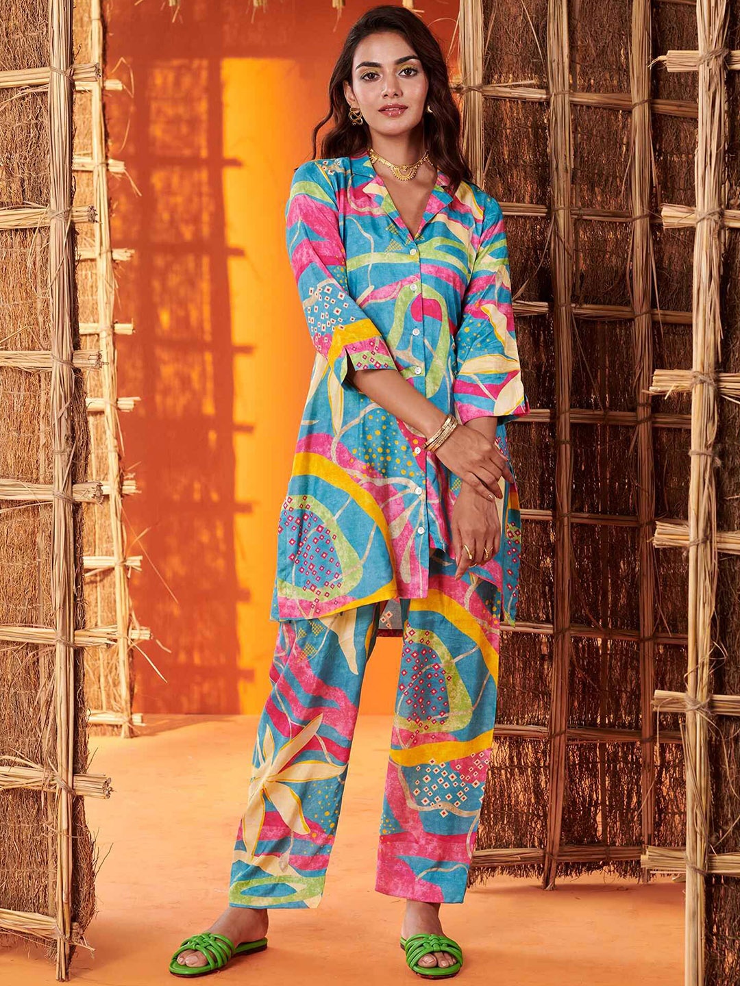 

KARAJ JAIPUR Printed Cuban Collar Tunic & Trouser, Blue