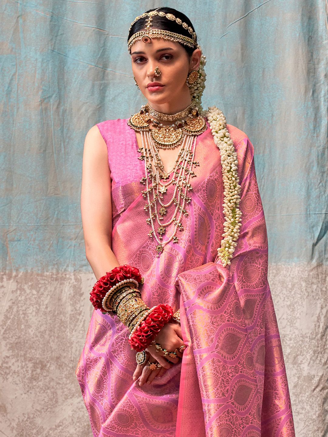

Saree mall Woven Design Zari Kanjeevaram Sarees, Pink