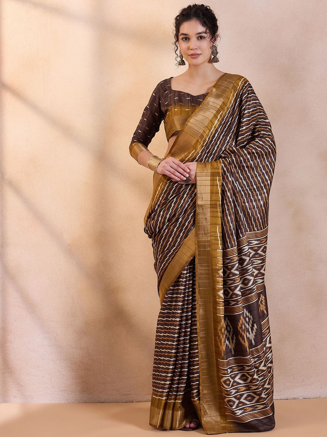 

Saree mall Printed Zari Bagru Sarees, Brown