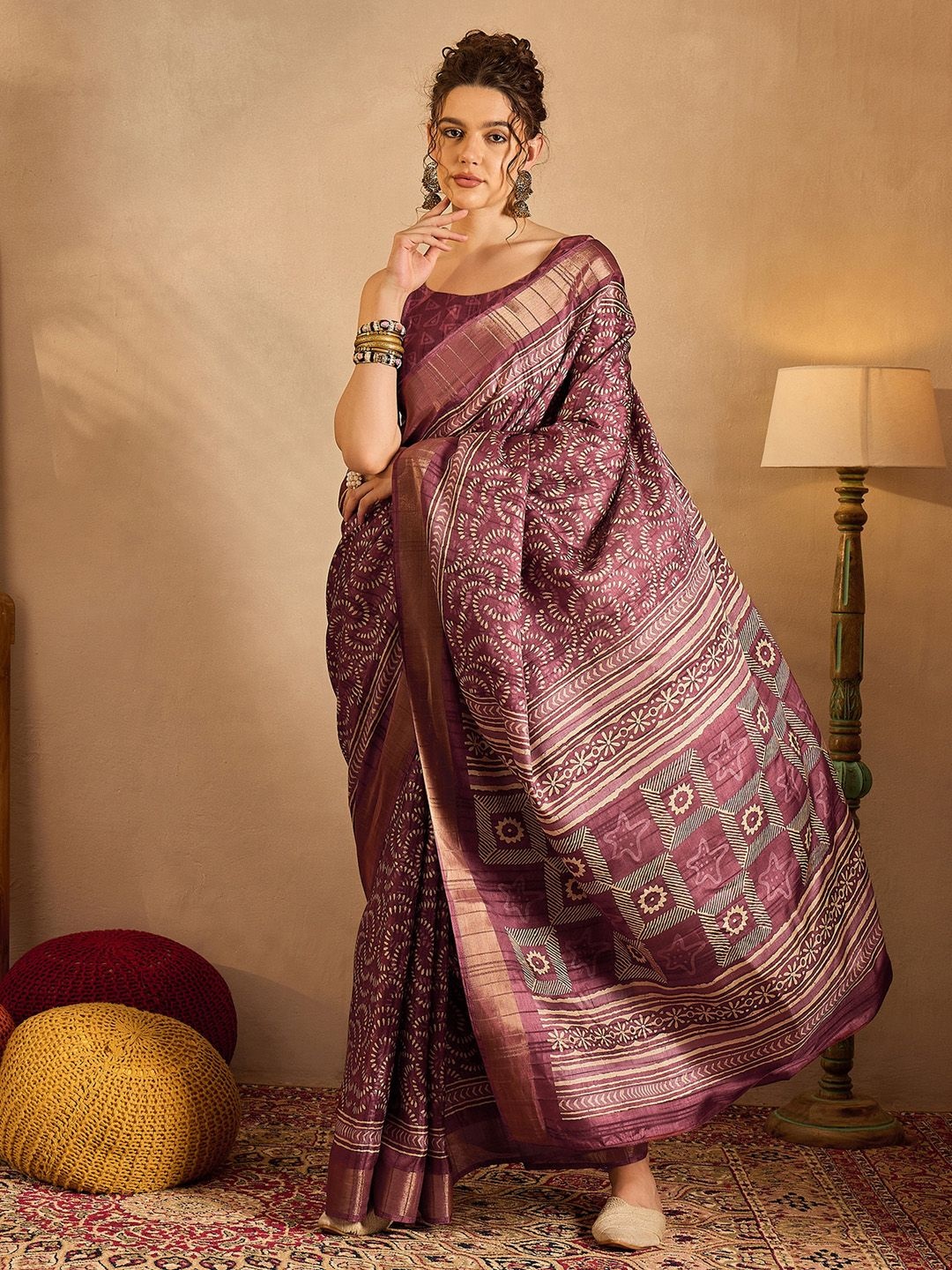 

Saree Mall Ethnic Motifs Zari Bagru Saree, Magenta