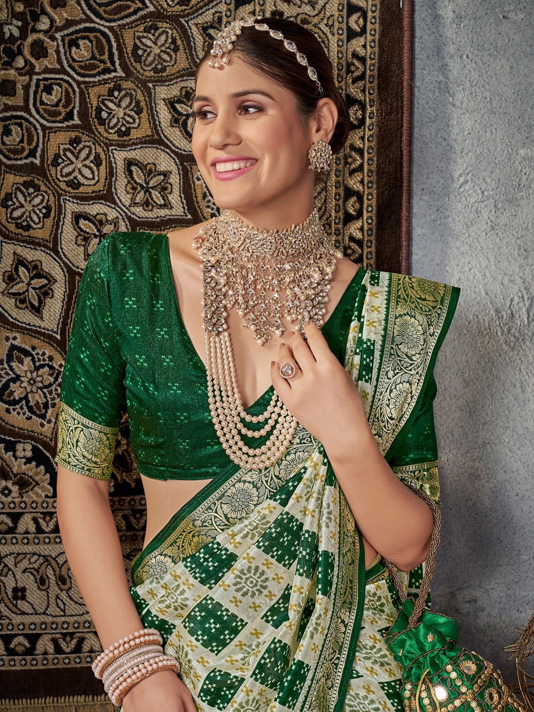 

Mitera Zari Sungudi Saree, Cream