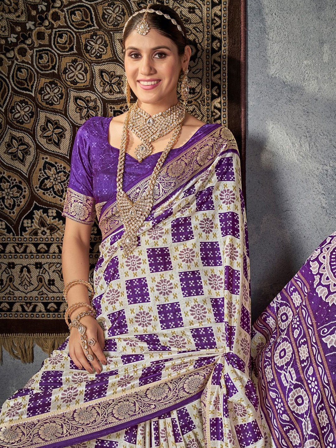 

Mitera Ethnic Motifs Zari Sungudi Saree, Purple