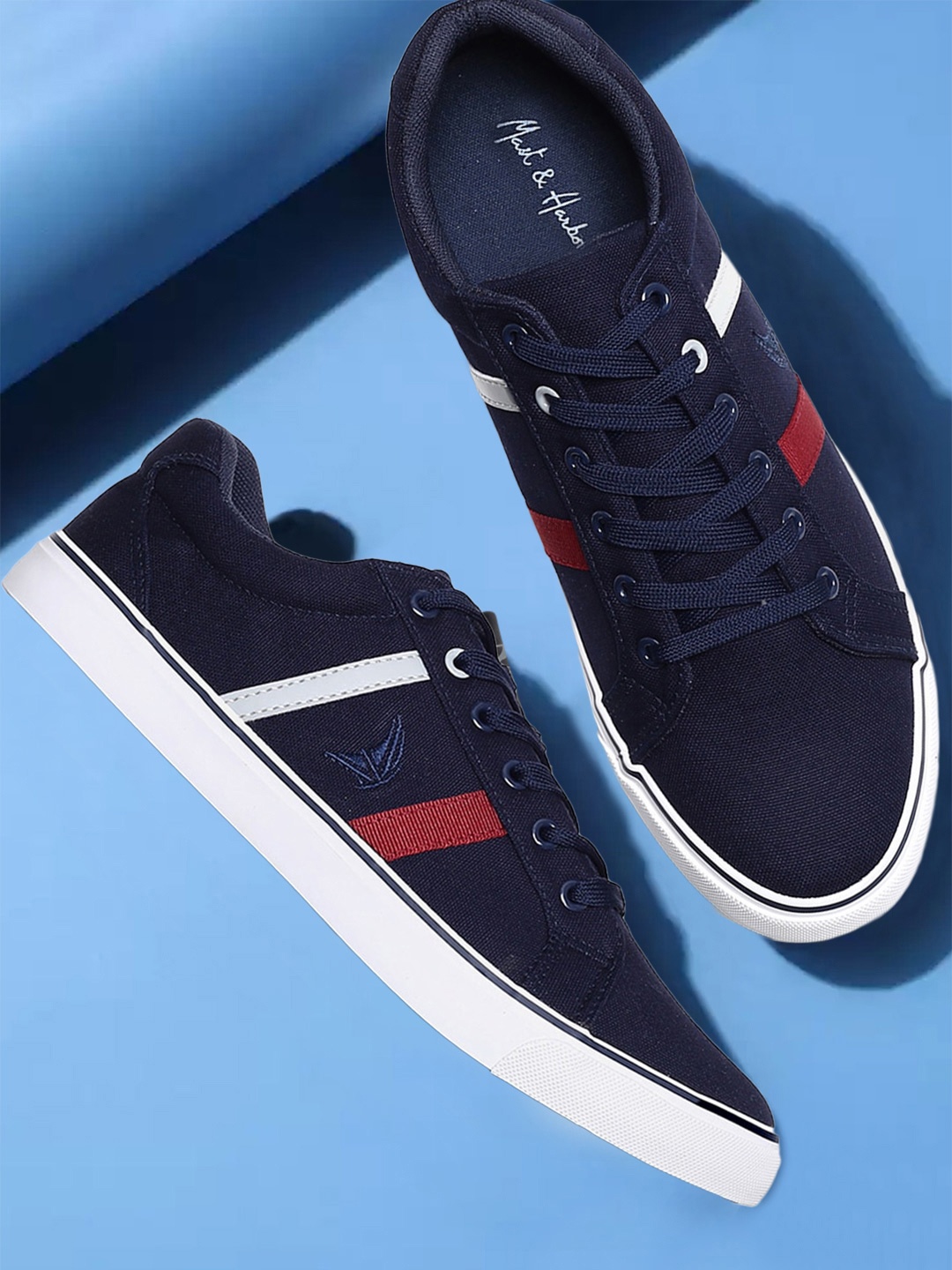 

Mast & Harbour Men Navy Sneakers, Navy blue