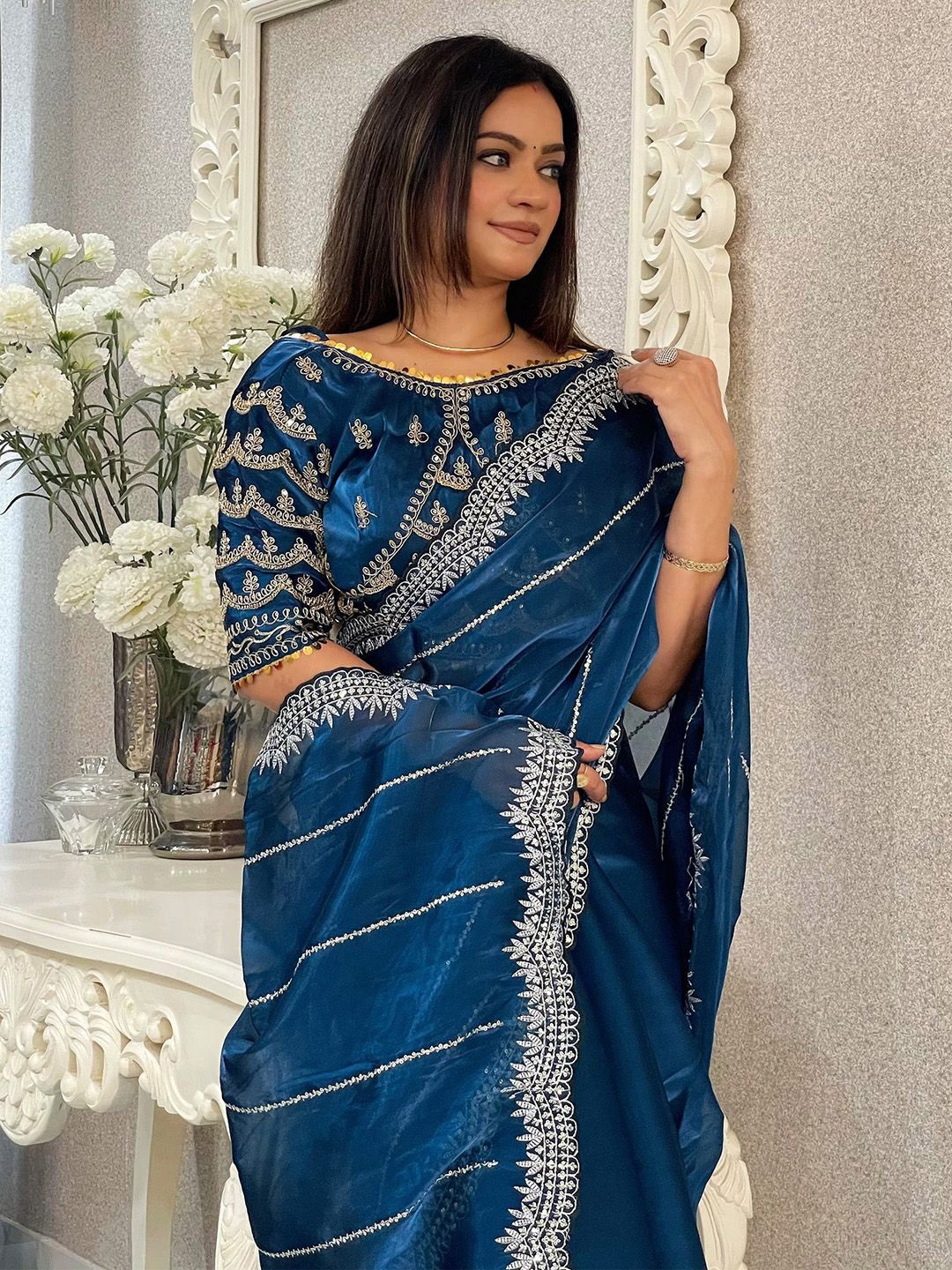 

Anouk Embellished Sequinned Organza Saree, Blue