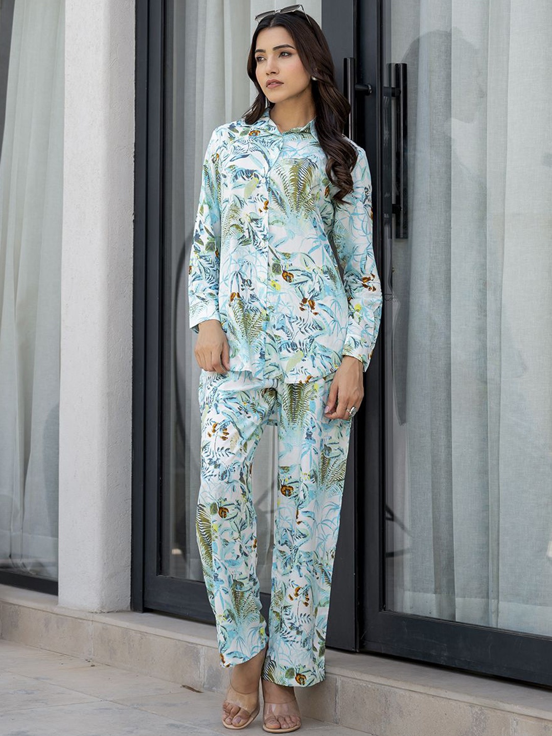 

Divena Tropical Printed Long Cuffed Sleeves Shirt With Trousers, Blue