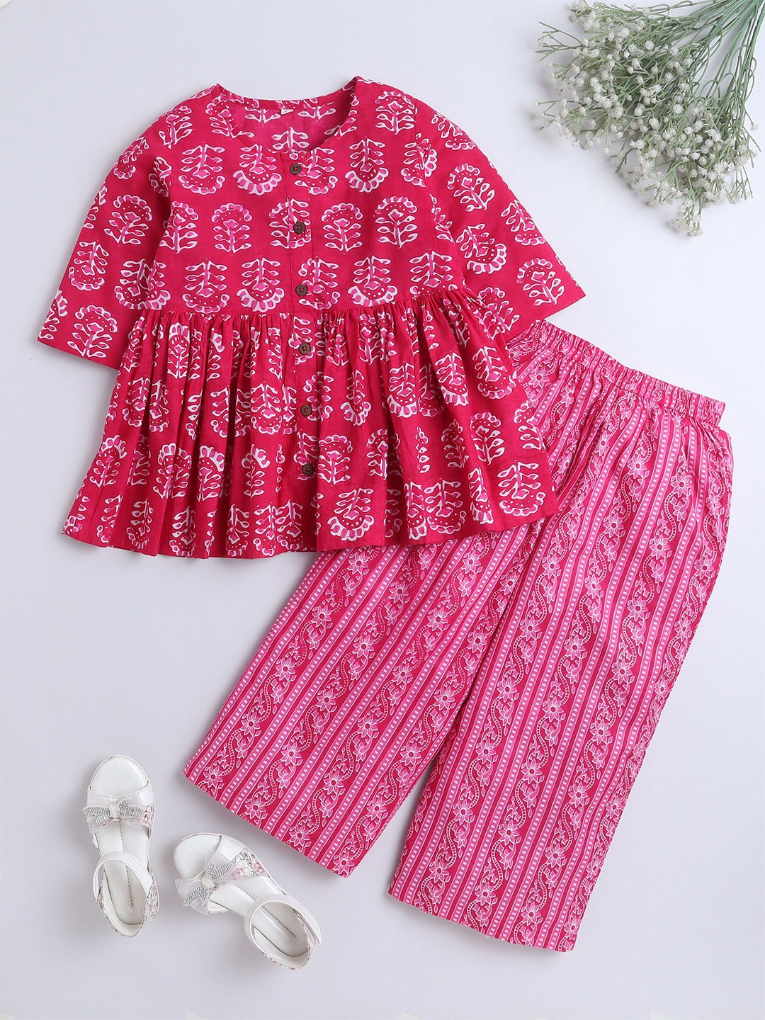 

The Magic Wand Girls Printed Round Neck Top With Palazzos, Fuchsia
