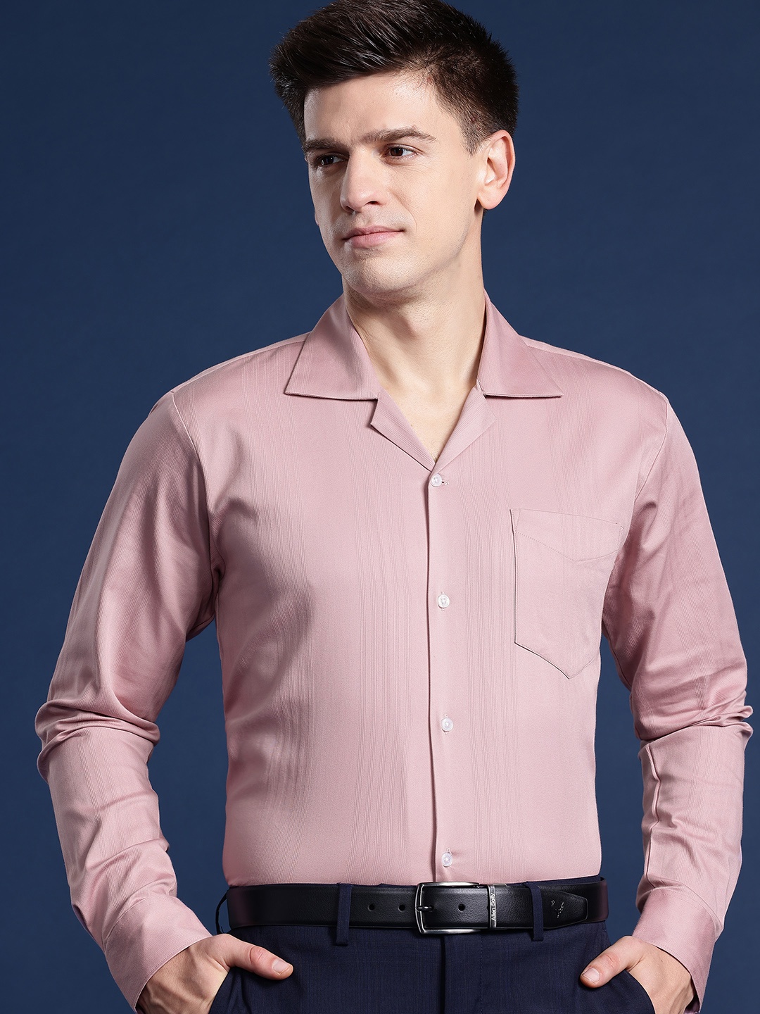 

Hancock Men Self Design Cotton Stretch Cuban Collar Relaxed Fit Party Shirt, Mauve