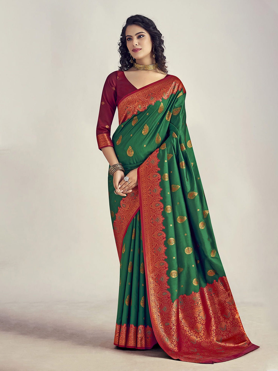 

elora Woven Design Saree, Green