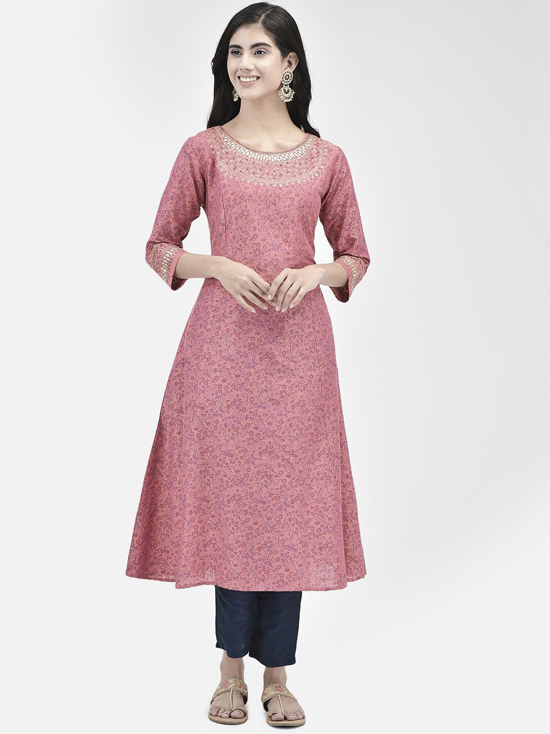 

Span Ethnic Motifs Printed Round Neck Three-Quarter Sleeves Thread Work Anarkali Kurta, Pink