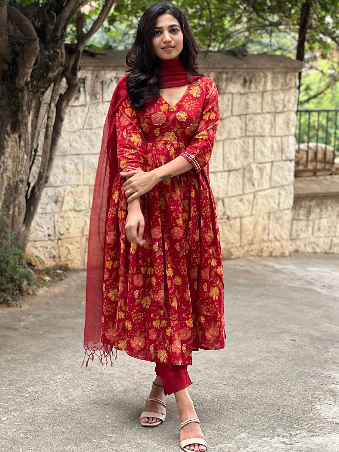 

KALINI Floral Printed Regular Kurta with Trousers & With Dupatta, Red