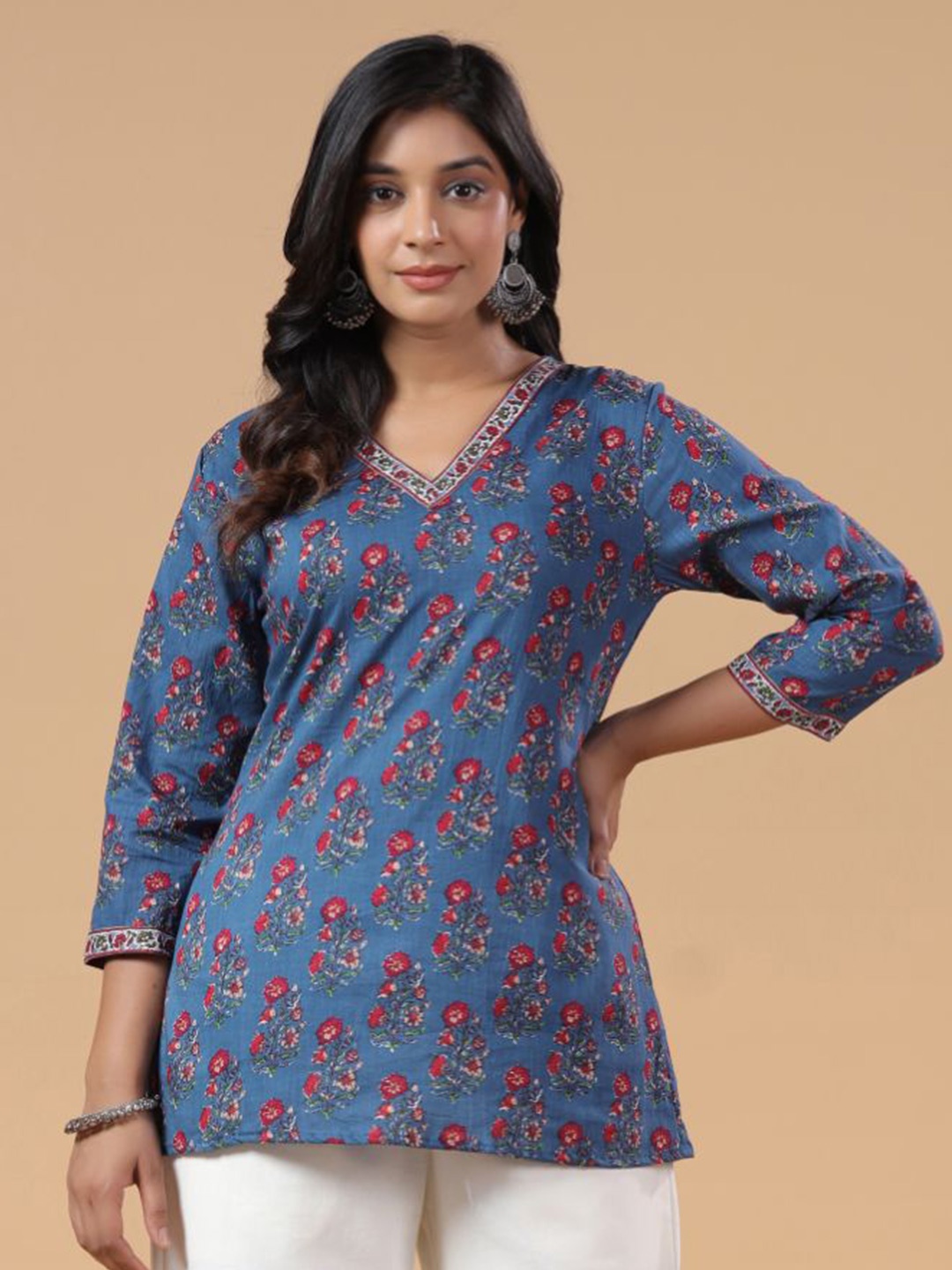 

SAVI Women Floral Printed Cotton Top, Blue