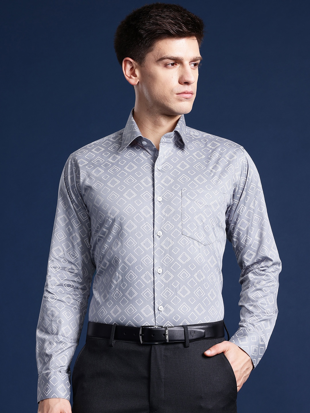 

Hancock Men Printed Slim Fit Cotton Satin Party Shirt, Grey