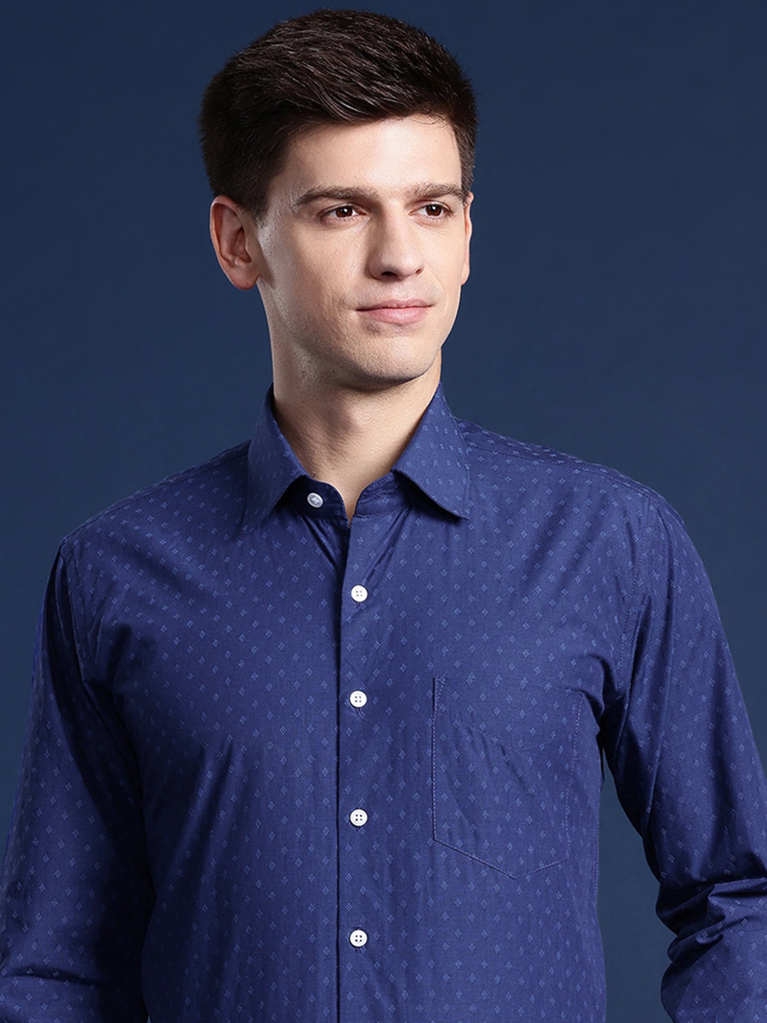 

Hancock Men Self Design Pure Cotton Slim Fit Formal Shirt, Blue