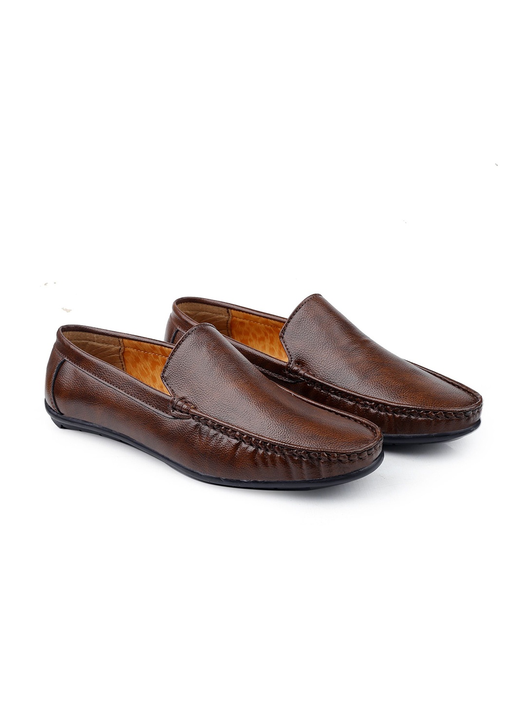 

Bxxy Men Textured Round Toe Leather Formal Loafers, Brown
