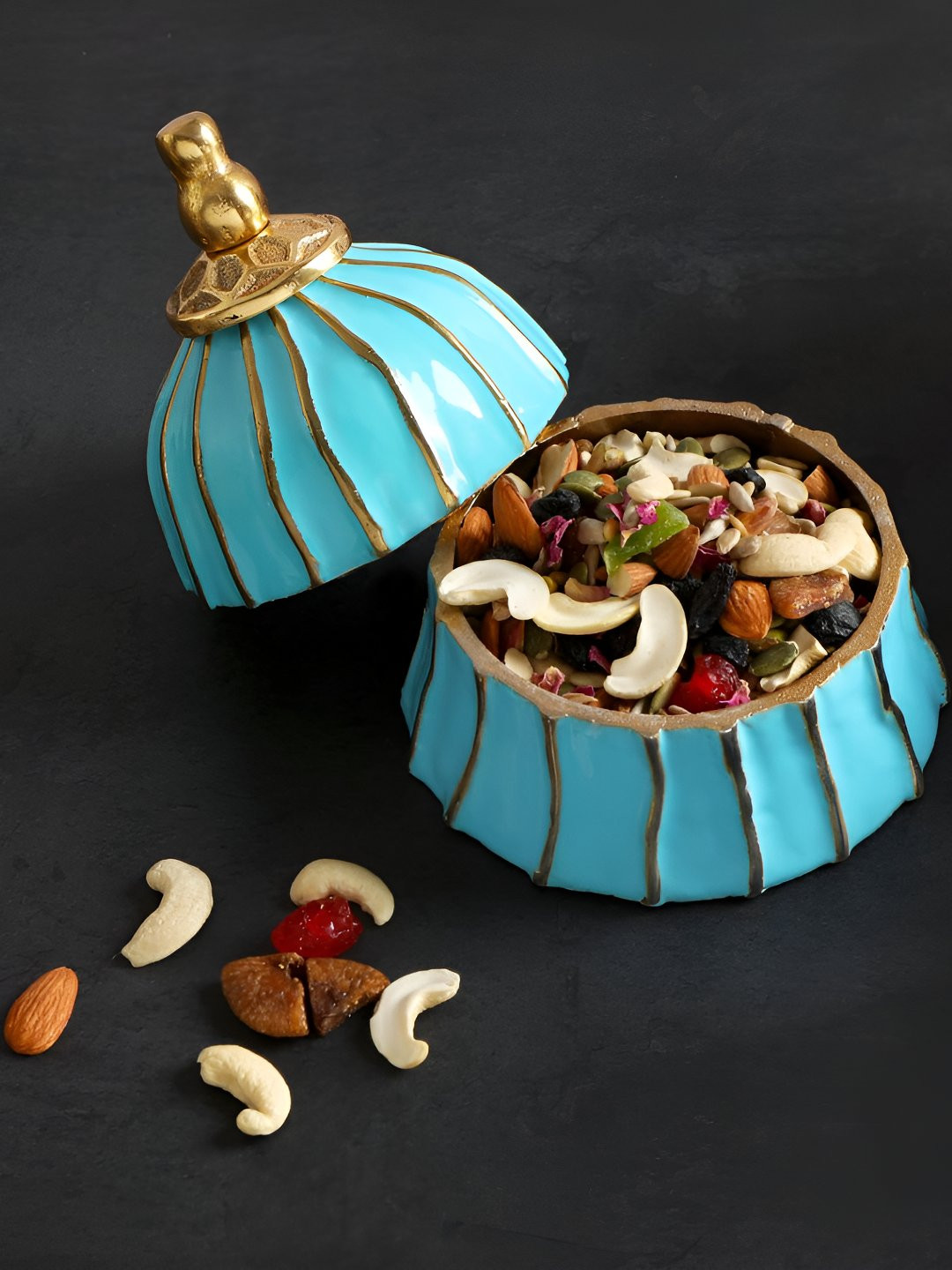 

THE HOME CO. Blue & Gold Toned Textured Container