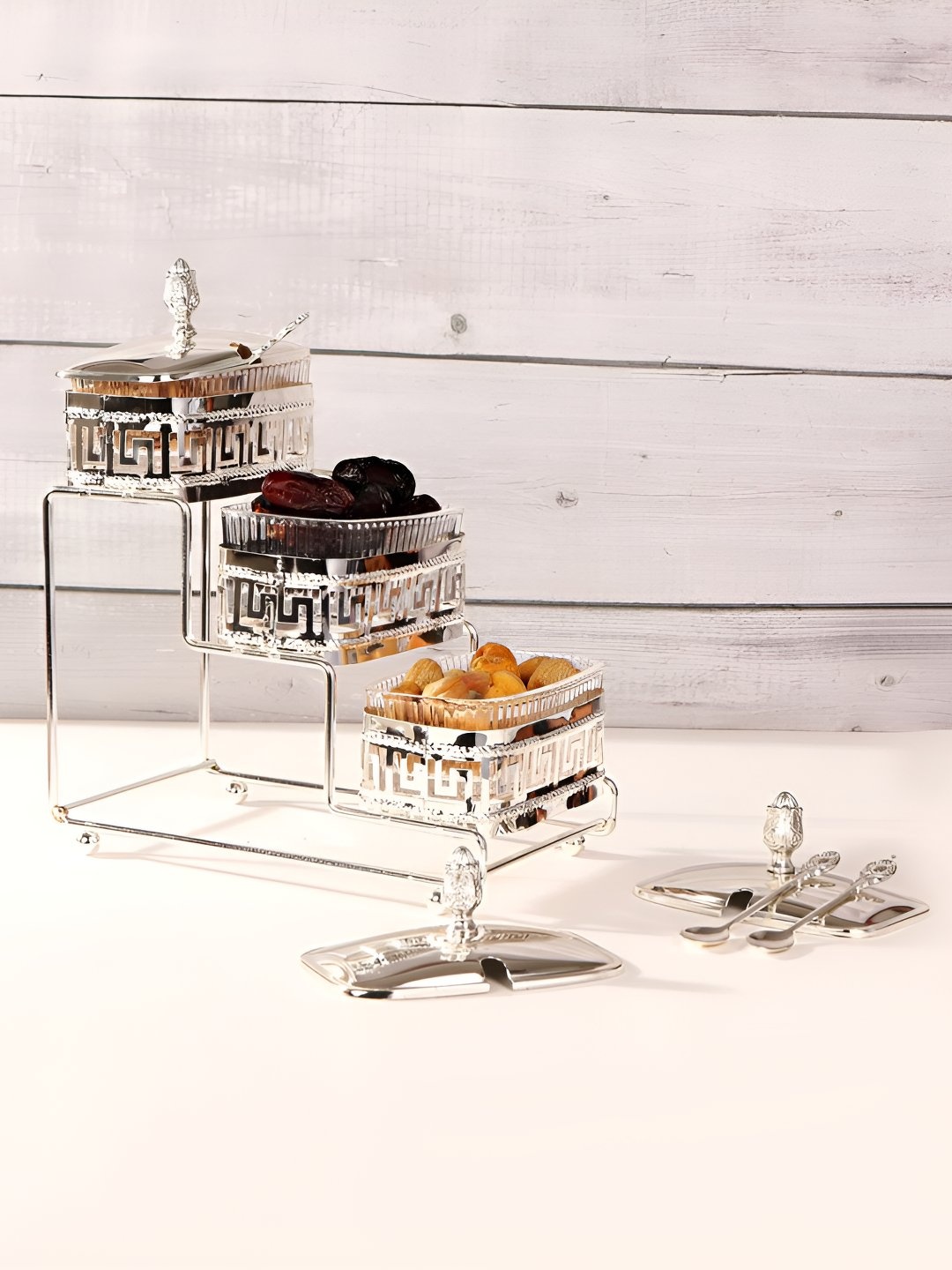 

THE HOME CO. Silver Toned & Transparent 3 Pieces Textured Brass Containers With Stand