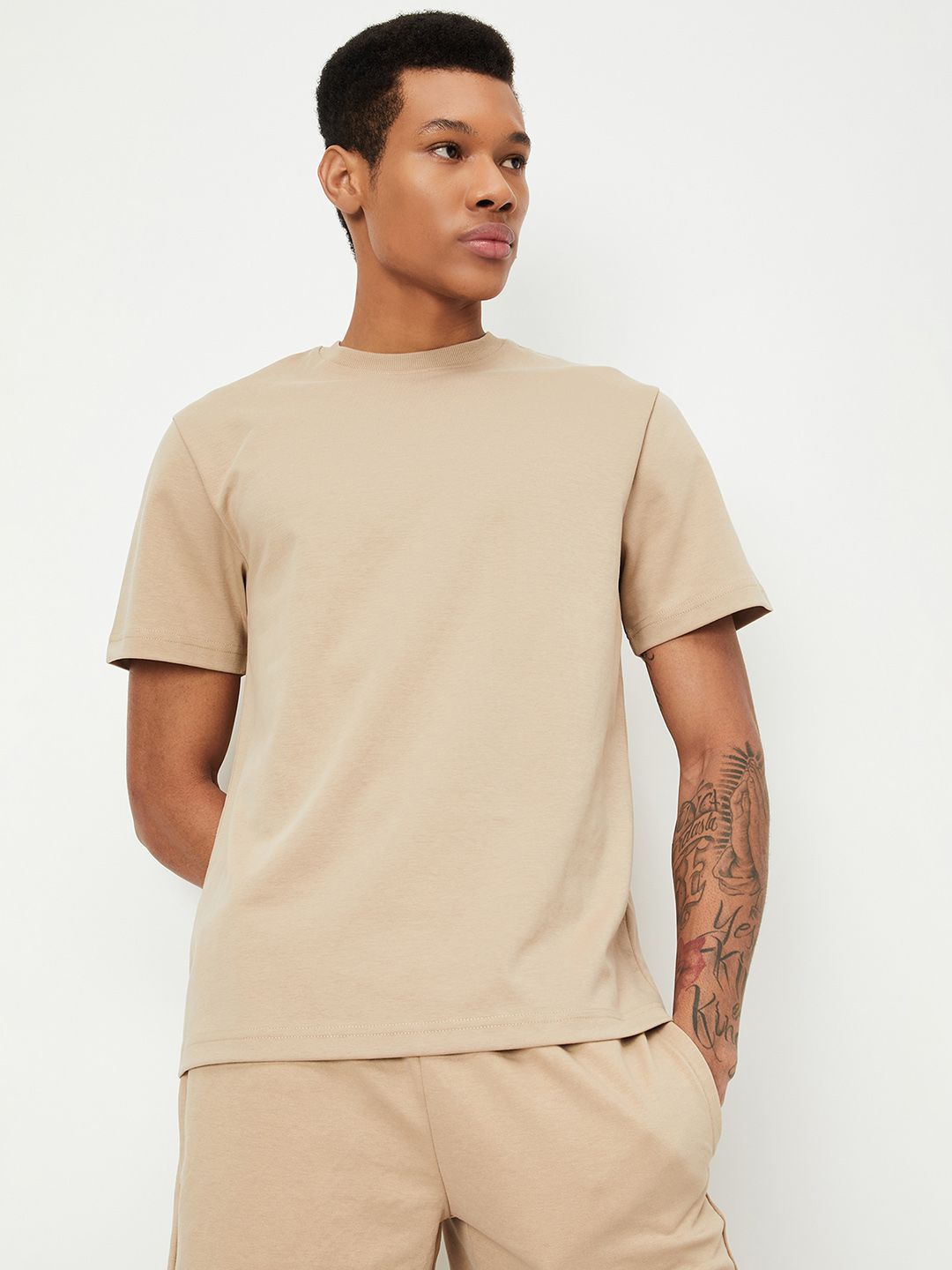 

max Round Neck Lounge T-Shirt, Beige