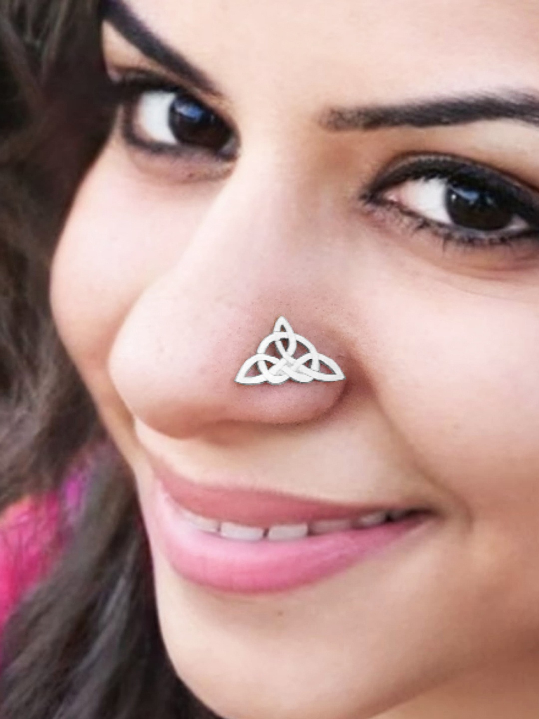 

Goldnera Silver-Plated 925 Sterling Silver Stud Nosepin