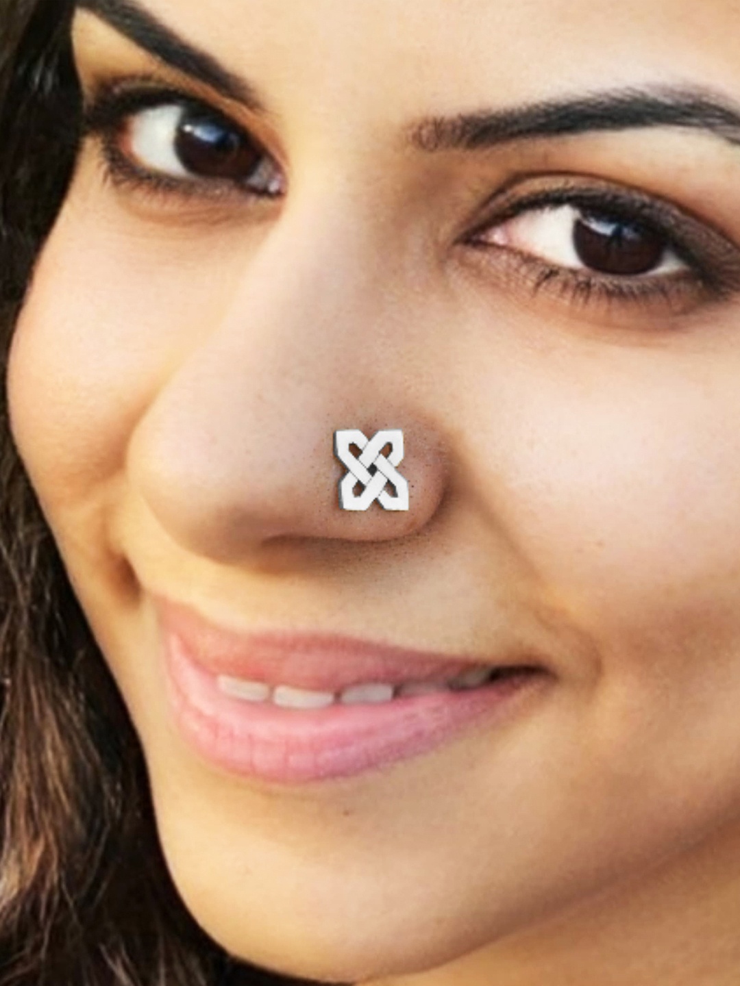 

Goldnera Silver-Plated 925 Sterling Silver Stud Nosepin