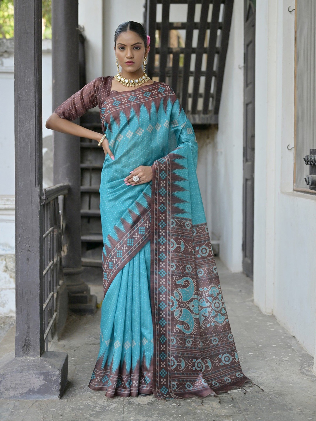 

MySilkLove Ethnic Motifs Tussar Saree, Blue