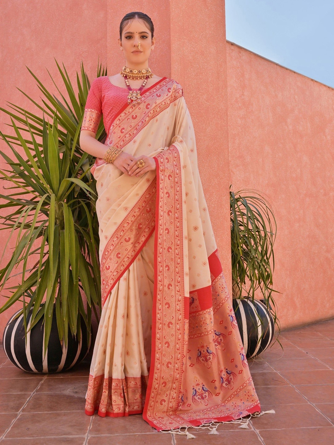 

MySilkLove Woven Design Zari Paithani Saree, Cream