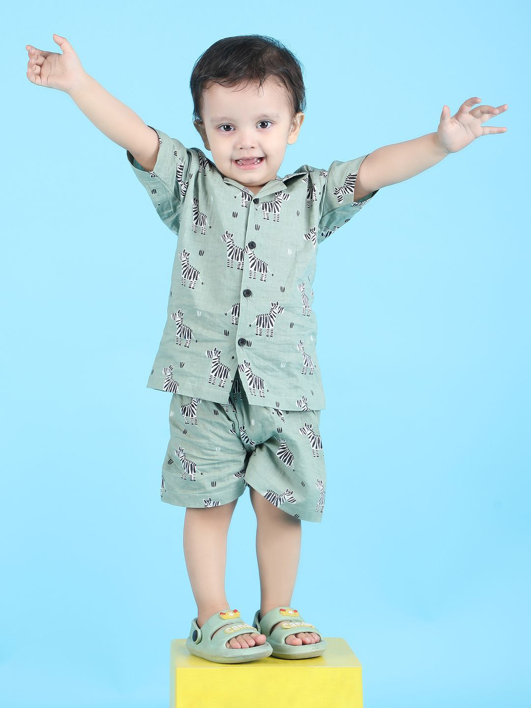 

Polka Tots Kids Printed Pure Cotton Shirt with Shorts, Green
