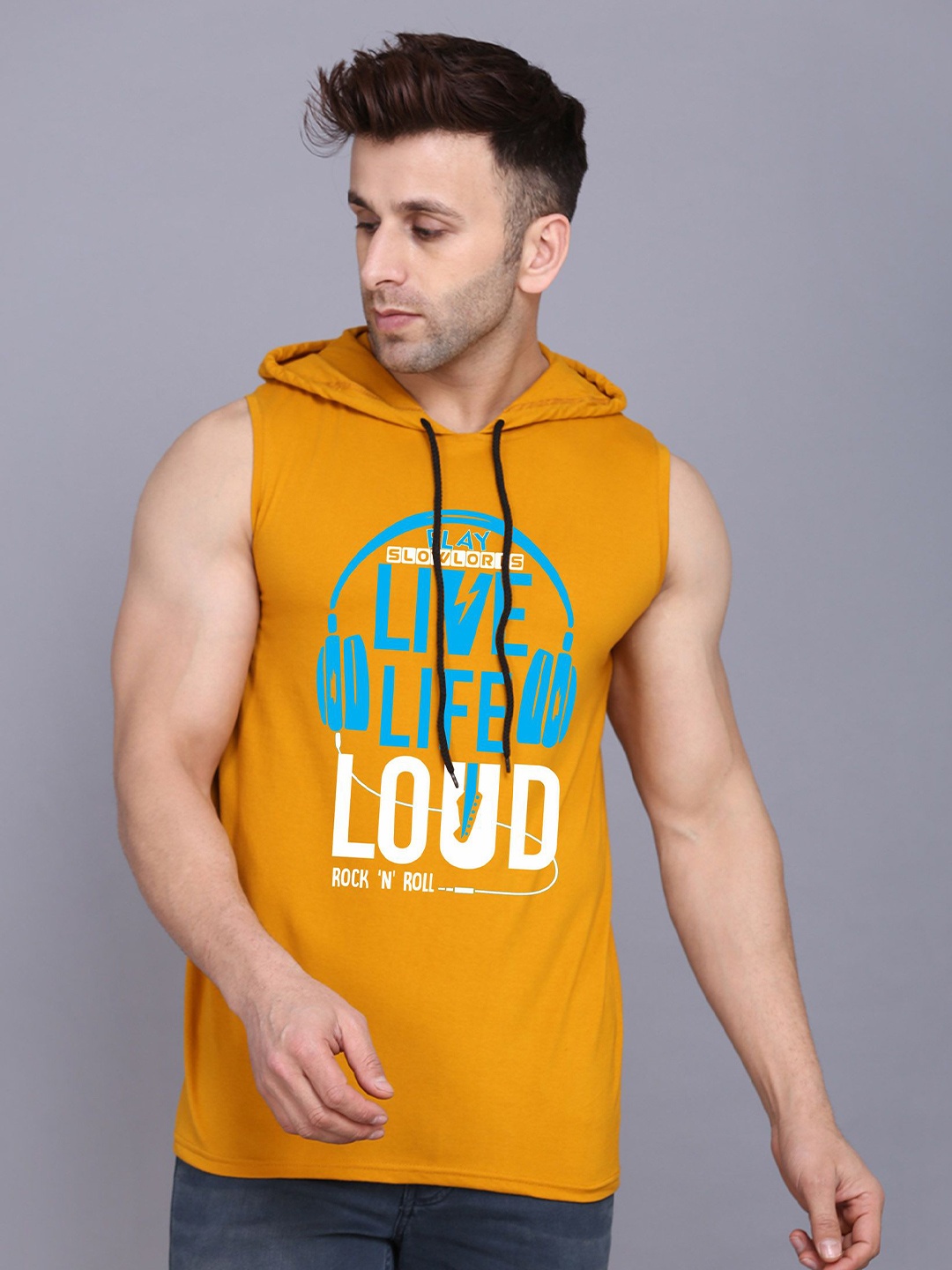 

SLOWLORIS Men Typography Printed Hooded Slim Fit T-shirt, Mustard