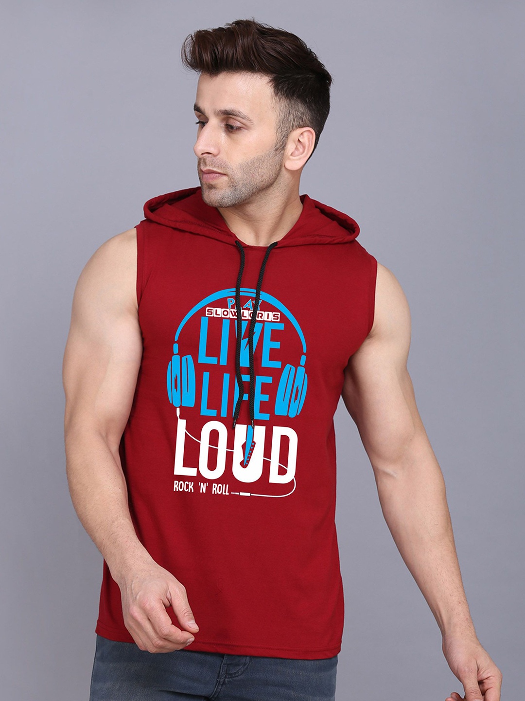 

SLOWLORIS Men Typography Printed Hooded Slim Fit T-shirt, Maroon