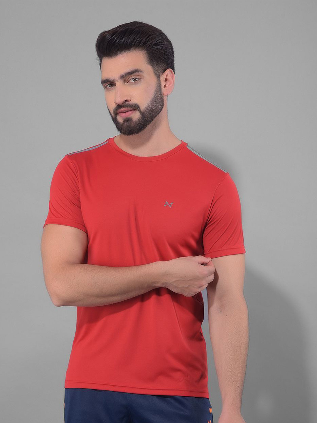 

Force NXT Men Anti Odour Solid Round Neck Sleeveless Training or Gym T-shirt, Red