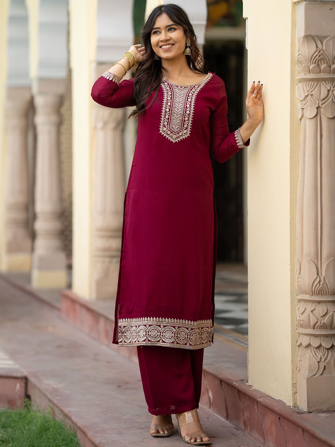 

Navlik Floral Embroidered Sequinned Straight Kurta & Trousers With Dupatta, Red