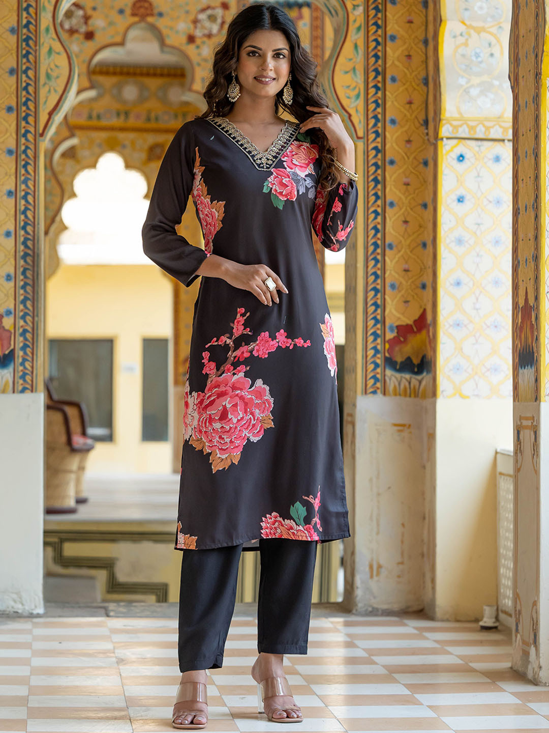 

Navlik Floral Printed Thread Work Straight Kurta & Trousers With Dupatta, Black