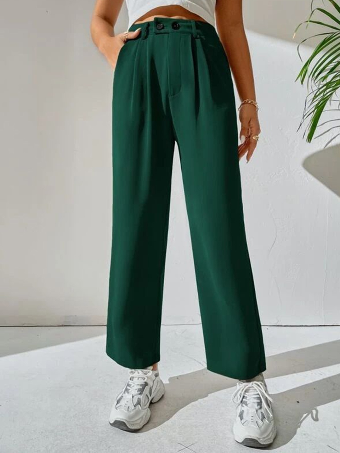 

FNOCKS Women Classic Straight Fit High-Rise Easy Wash Trousers, Green