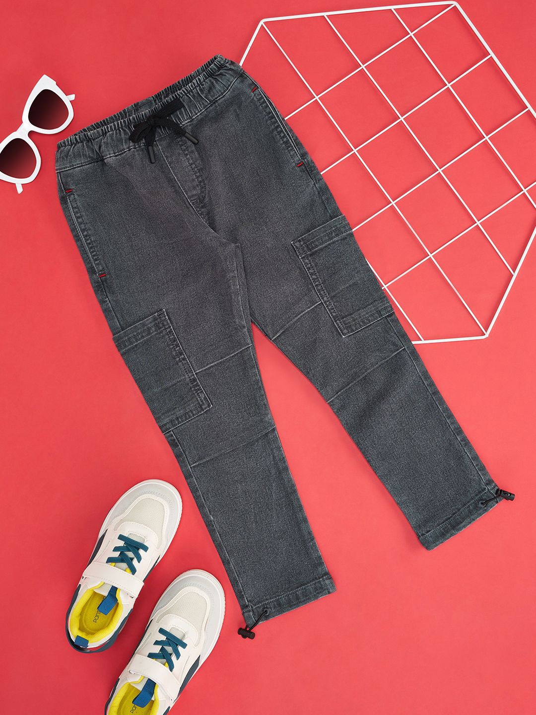 

Pantaloons Junior Boys Low Distress Mid-Rise Cotton Heavy Fade Jeans, Grey