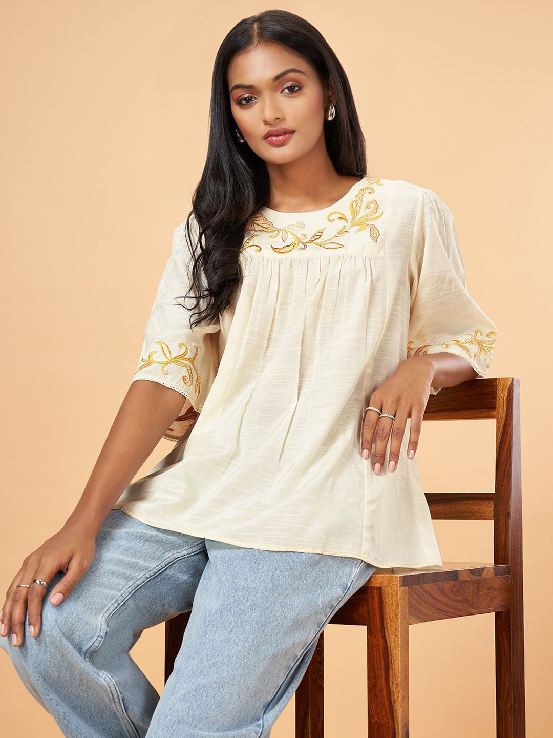 

Marigold Lane Women Solid Floral Top, Off white