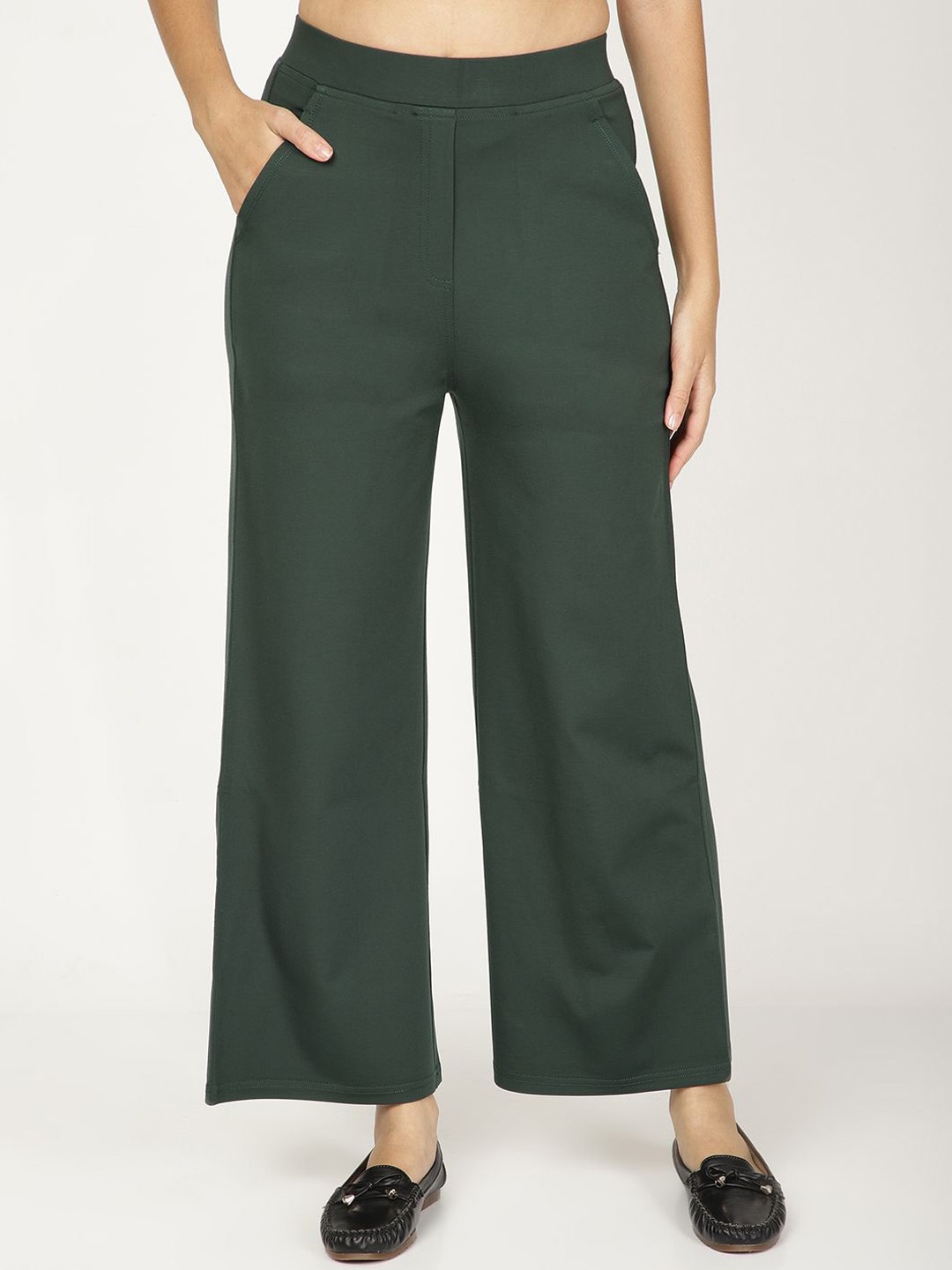 

FUTURO Women Smart Loose Fit Mid-Rise Parallel Trousers, Green