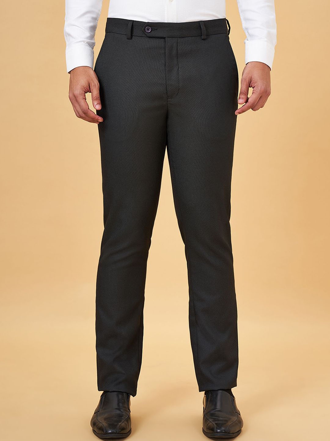 

Peregrine by Pantaloons Men Slim Fit Trousers, Green
